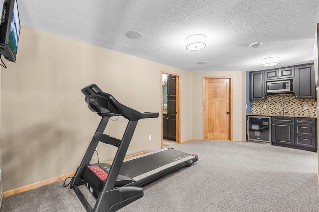 4120 Kings Road, Chanhassen, MN 55331