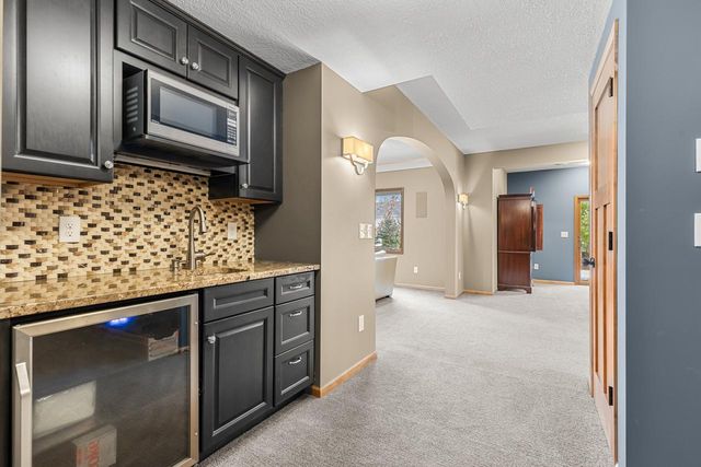 4120 Kings Road, Chanhassen, MN 55331