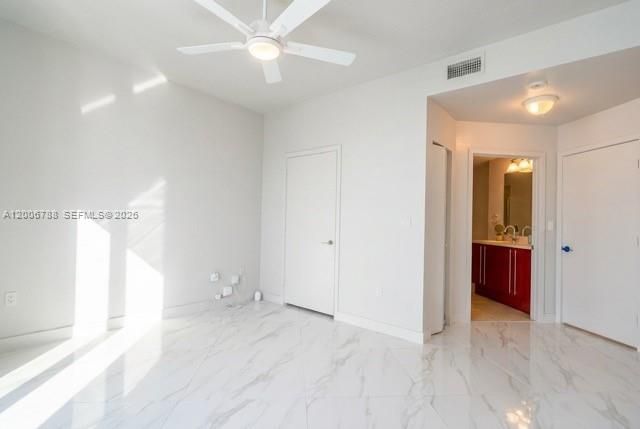 1111 SW 1st Ave 2420-N, Miami, FL 33130