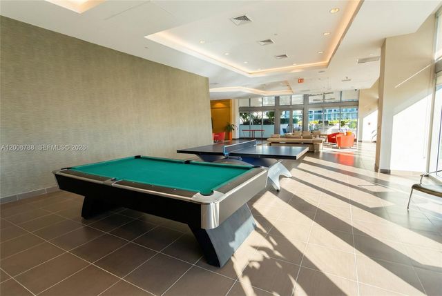 1111 SW 1st Ave 2420-N, Miami, FL 33130