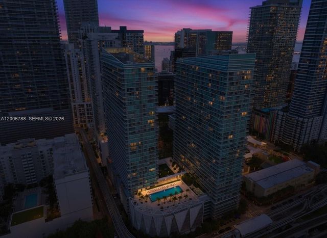 1111 SW 1st Ave 2420-N, Miami, FL 33130