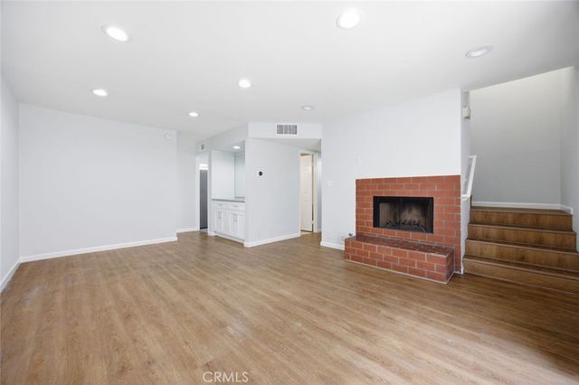 8927 Cedros Avenue 8, Panorama City, CA 91402