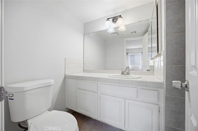 8927 Cedros Avenue 8, Panorama City, CA 91402