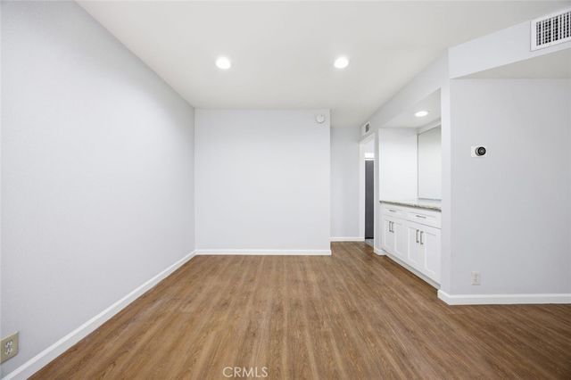 8927 Cedros Avenue 8, Panorama City, CA 91402