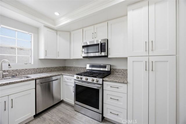 8927 Cedros Avenue 8, Panorama City, CA 91402