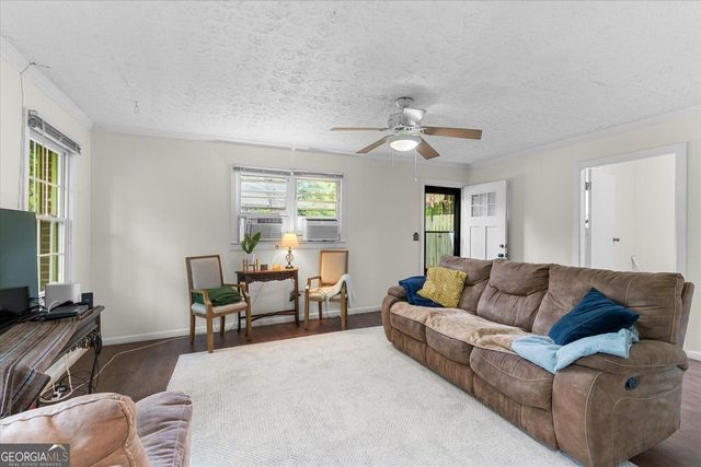 156 NW Parker Road, Calhoun, GA 30701