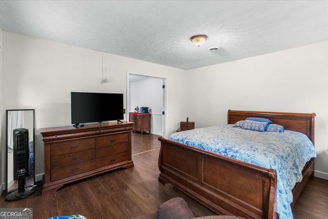 156 NW Parker Road, Calhoun, GA 30701