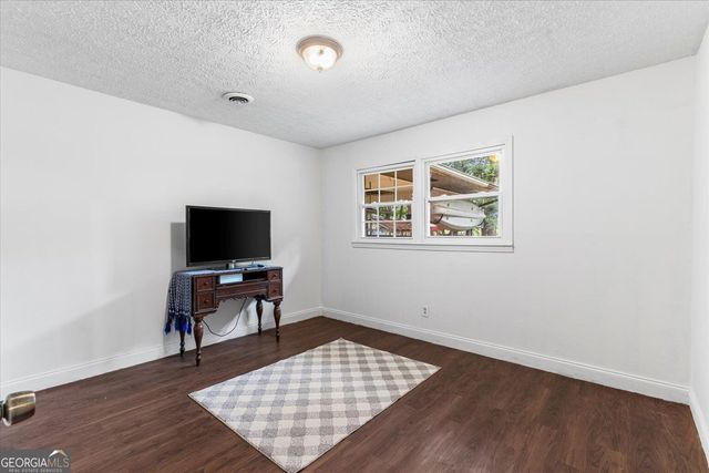156 NW Parker Road, Calhoun, GA 30701