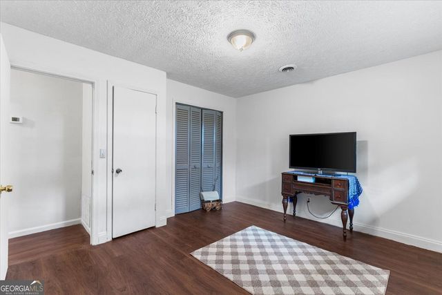 156 NW Parker Road, Calhoun, GA 30701