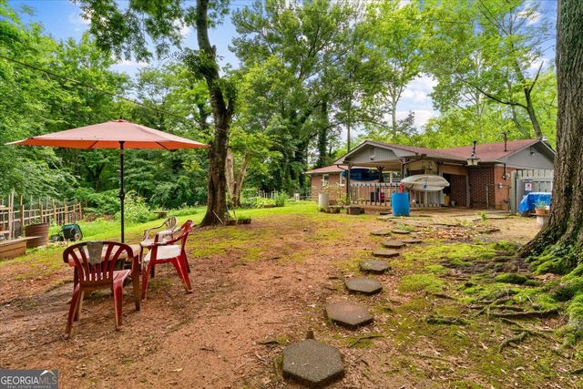 156 NW Parker Road, Calhoun, GA 30701