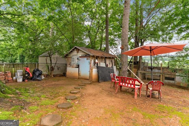 156 NW Parker Road, Calhoun, GA 30701