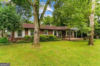 156 NW Parker Road, Calhoun, GA 30701