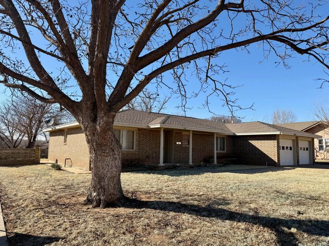 421 S 10th Street, Memphis, TX 79245