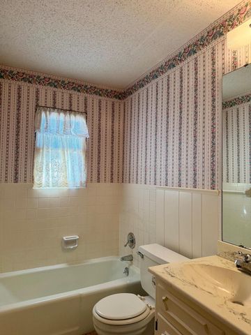 421 S 10th Street, Memphis, TX 79245