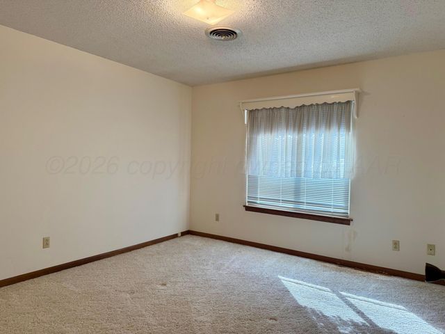 421 S 10th Street, Memphis, TX 79245