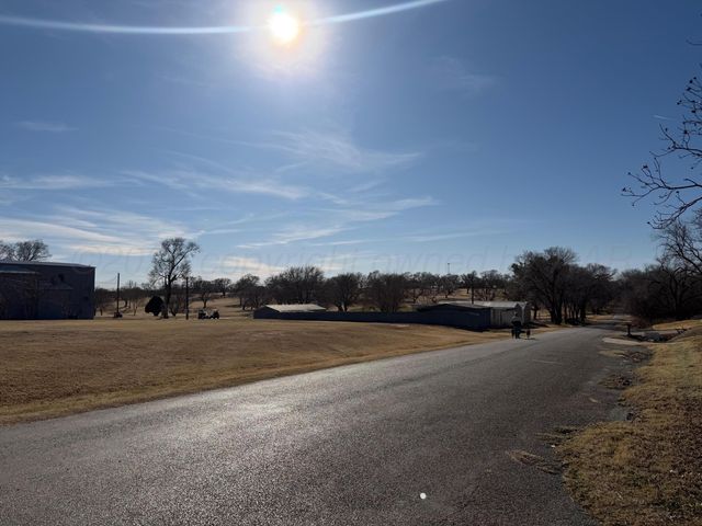 421 S 10th Street, Memphis, TX 79245