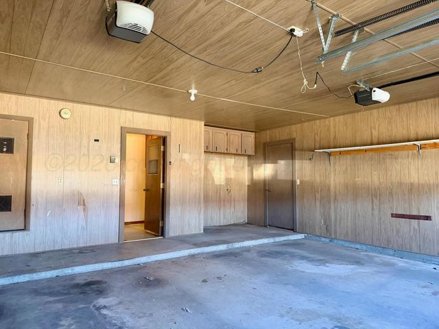 421 S 10th Street, Memphis, TX 79245