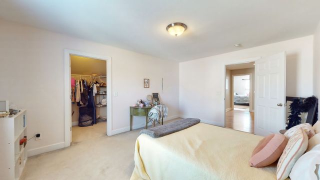 5130 Reagan Dr, Murfreesboro, TN 37129
