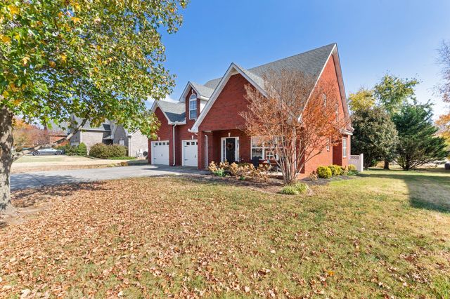 5130 Reagan Dr, Murfreesboro, TN 37129