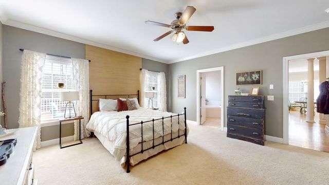 5130 Reagan Dr, Murfreesboro, TN 37129