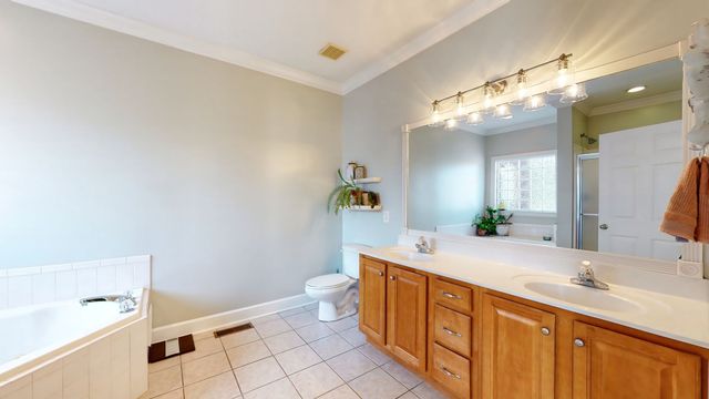 5130 Reagan Dr, Murfreesboro, TN 37129