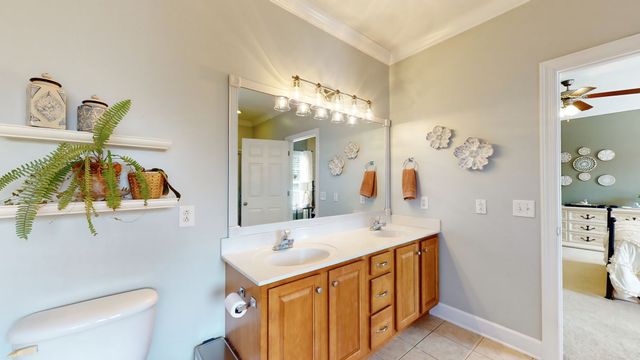 5130 Reagan Dr, Murfreesboro, TN 37129