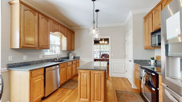 5130 Reagan Dr, Murfreesboro, TN 37129