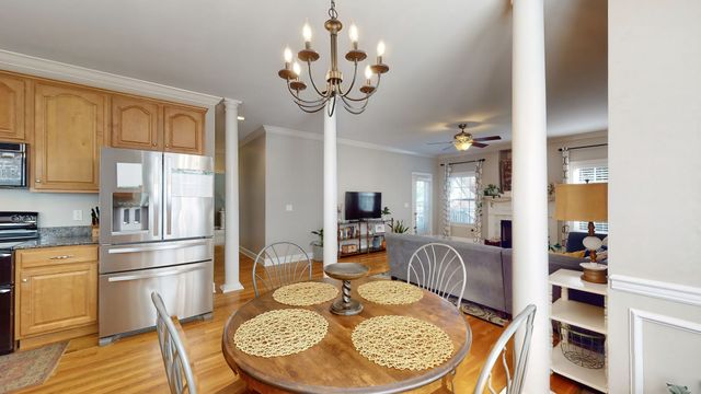 5130 Reagan Dr, Murfreesboro, TN 37129