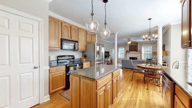 5130 Reagan Dr, Murfreesboro, TN 37129