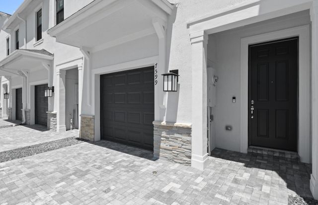 7599 SW Linus Lane 17-03, Stuart, FL 34997