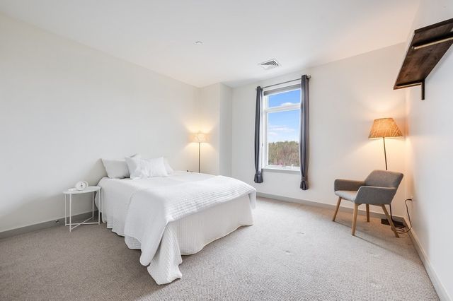 180 Telford 311, Boston, MA 02135