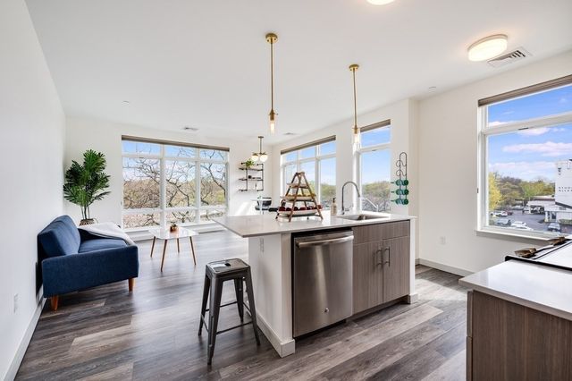 180 Telford 311, Boston, MA 02135