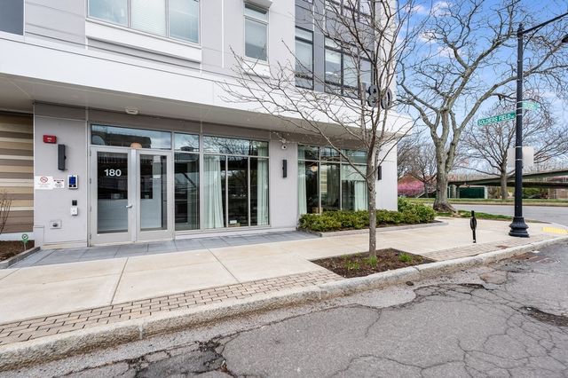 180 Telford 311, Boston, MA 02135