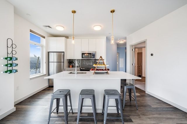 180 Telford 311, Boston, MA 02135