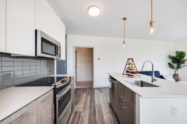 180 Telford 311, Boston, MA 02135