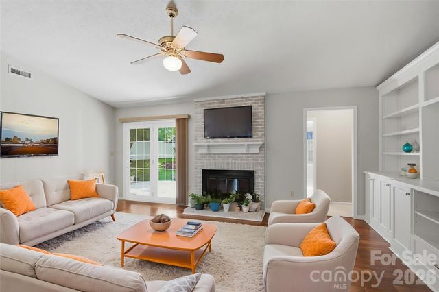 11831 Parks Farm Lane, Charlotte, NC 28277