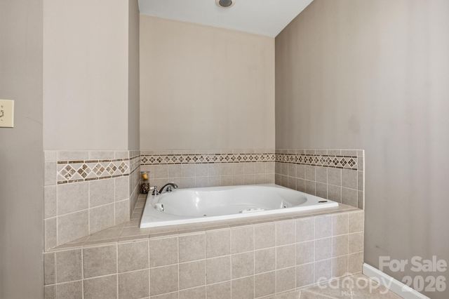 11831 Parks Farm Lane, Charlotte, NC 28277