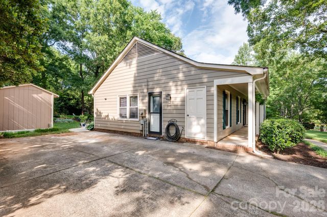 11831 Parks Farm Lane, Charlotte, NC 28277