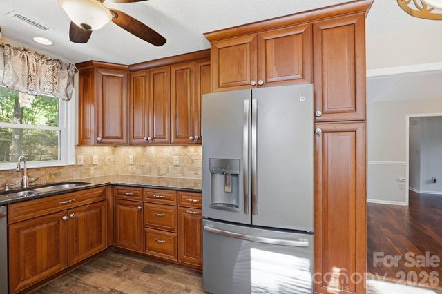 11831 Parks Farm Lane, Charlotte, NC 28277