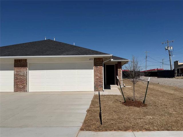 209 Mason Court, Yukon, OK 73099