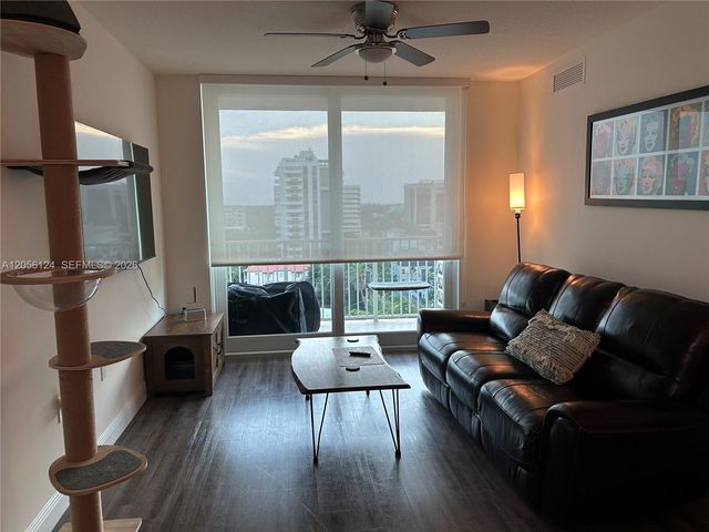 987 SW 37th Avenue 909, Coral Gables, FL 33135