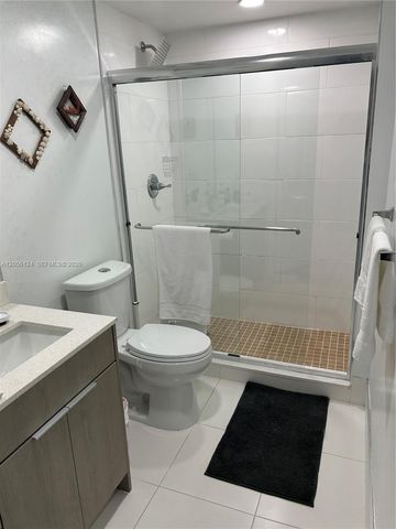 987 SW 37th Avenue 909, Coral Gables, FL 33135