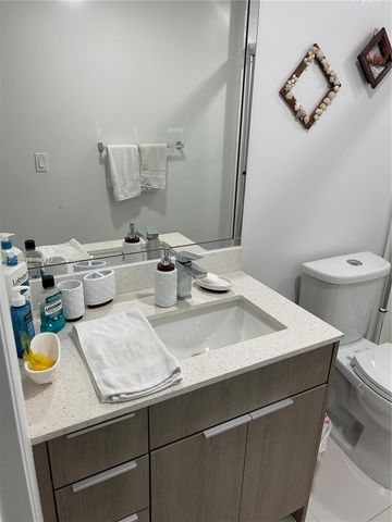 987 SW 37th Avenue 909, Coral Gables, FL 33135