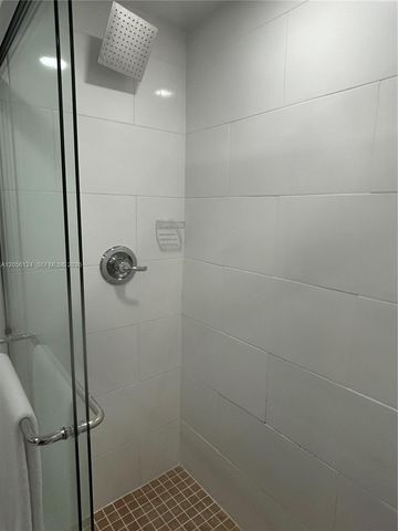 987 SW 37th Avenue 909, Coral Gables, FL 33135