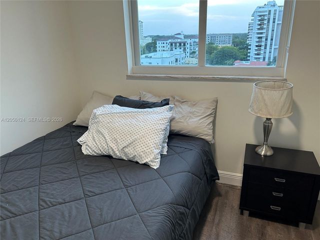 987 SW 37th Avenue 909, Coral Gables, FL 33135