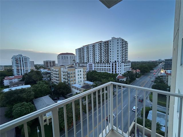 987 SW 37th Avenue 909, Coral Gables, FL 33135
