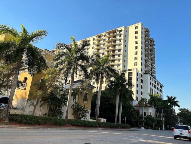 987 SW 37th Avenue 909, Coral Gables, FL 33135