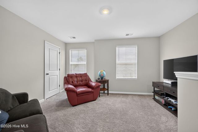 269 Mayflower Drive NW, Calabash, NC 28467