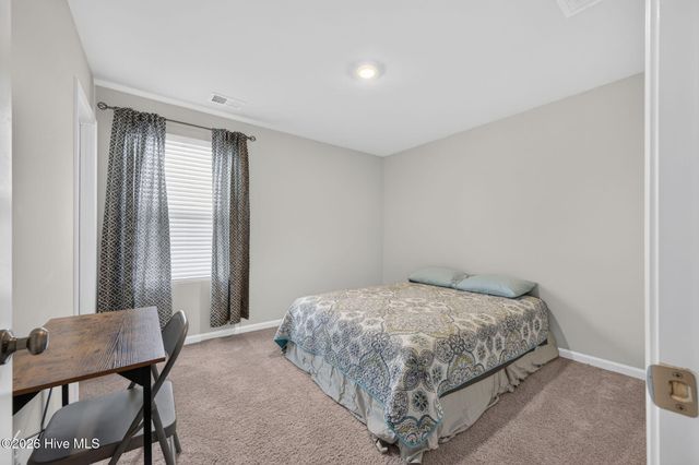 269 Mayflower Drive NW, Calabash, NC 28467