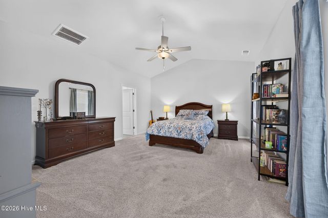 269 Mayflower Drive NW, Calabash, NC 28467